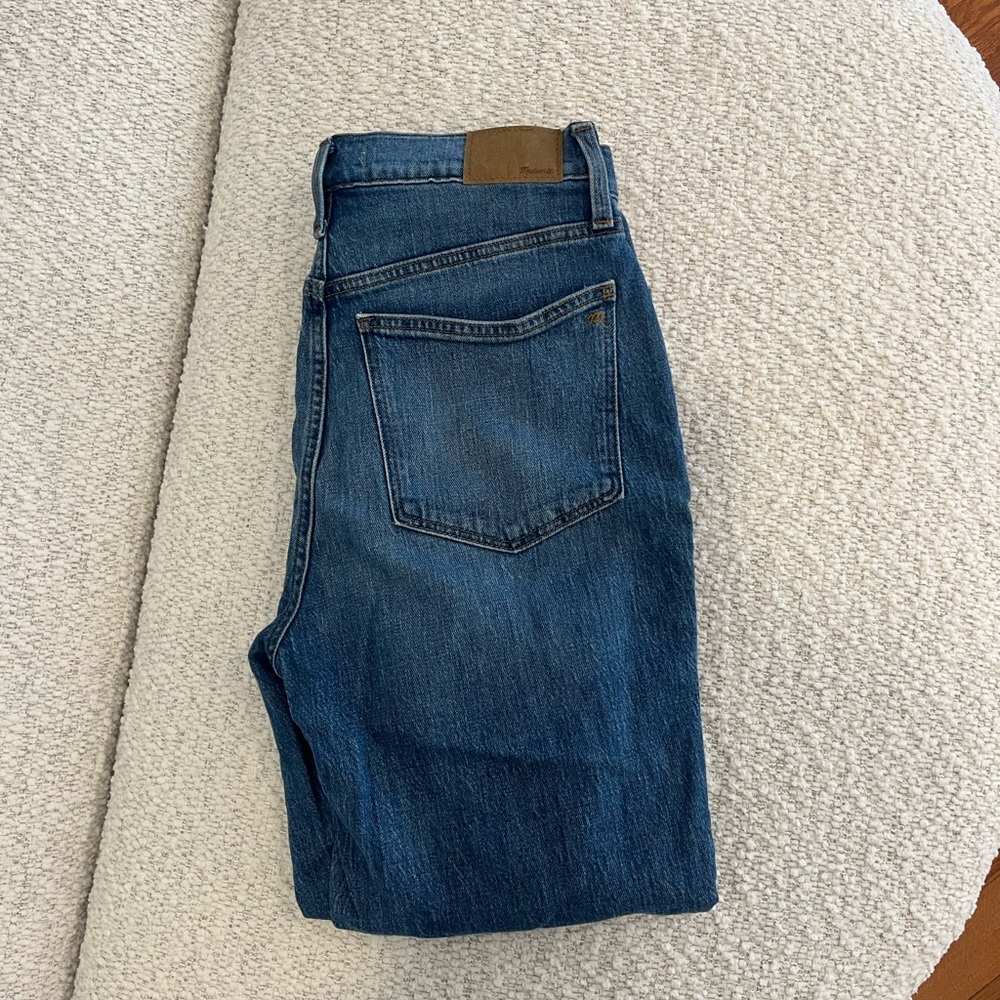 Madewell Straight Leg Mom Jean